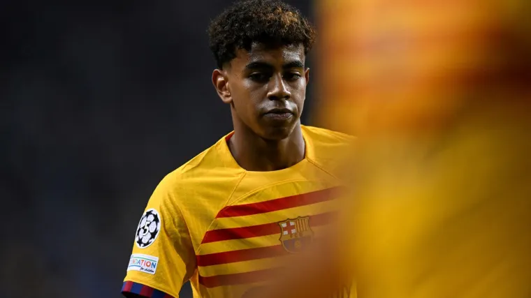 Barcelonin čudesni tinejdžer usred utakmice nestao s terena: Xavi ga čekao 10 minuta pa zamijenio