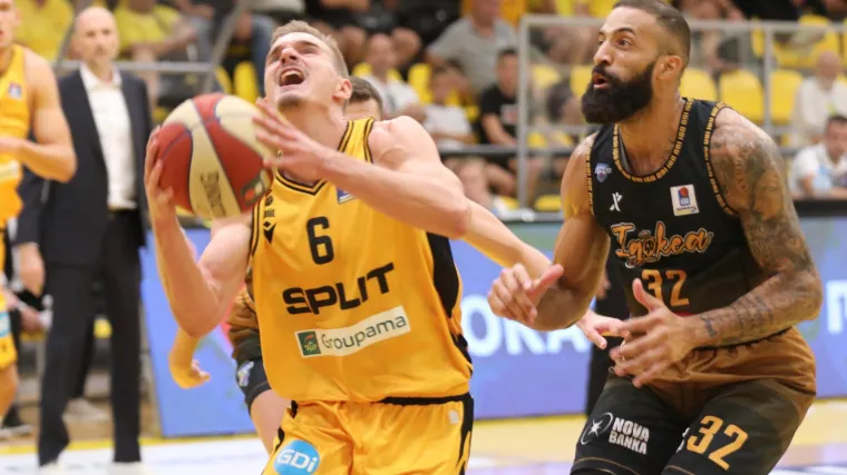 Split vodio većinu utakkmice, Igokea nakon preokreta do prve pobjede