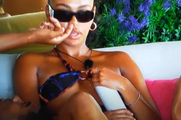 Kopate li i vi partnerici nos? Zvijezde se opustile pred kamerama, on želi ući u svaku njezinu šupljinu