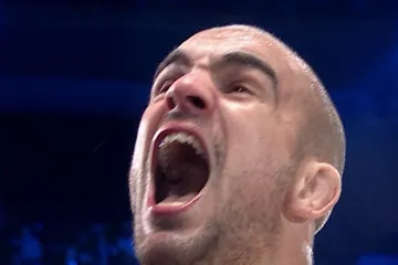 Erslanov brutalni nokaut prodrmat će vas kao nikad: Raspon ruku mu je kratak, ali svi ga se boje