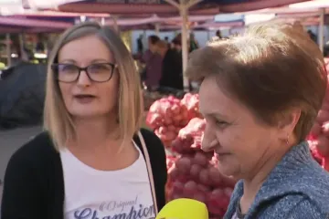 Miris plastike širi se Osijekom, ali tržnica je danas bila puna: 'Sve ćemo oprati dobro!'