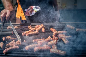 Prisjeo im roštilj: S rođendana svi na Hitnu! U bolnici zbog trovanja završilo 20 ljudi