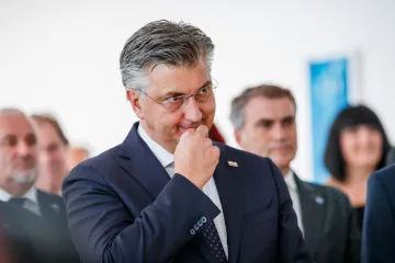 Plenković: 'Prvi Hrvati evakuirani iz Izraela, dio njih treba sletjeti u Beč'. Bocnuo Milanovića: 'Voli lagati'