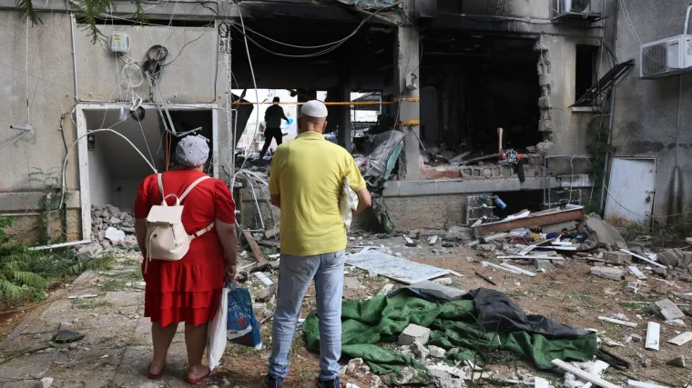 Supružnici su bili zatočeni u sigurnoj sobi dok su vojnici Hamasa razarali: 'Bili su nekoliko centimetara od mene, trajalo je &scaron;est sati'