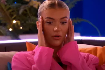 Plavuša poludjela kad je njezin momak poljubio drugu: On se smijuljio poput školarca, ona razmišlja da ga ostavi