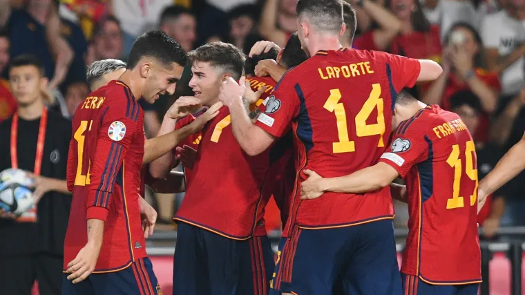 &Scaron;panjolci sru&scaron;ili &Scaron;kotsku, Albanci na korak do Europskog prvenstva. U nijednoj utakmici obje momčadi nisu zabile gol