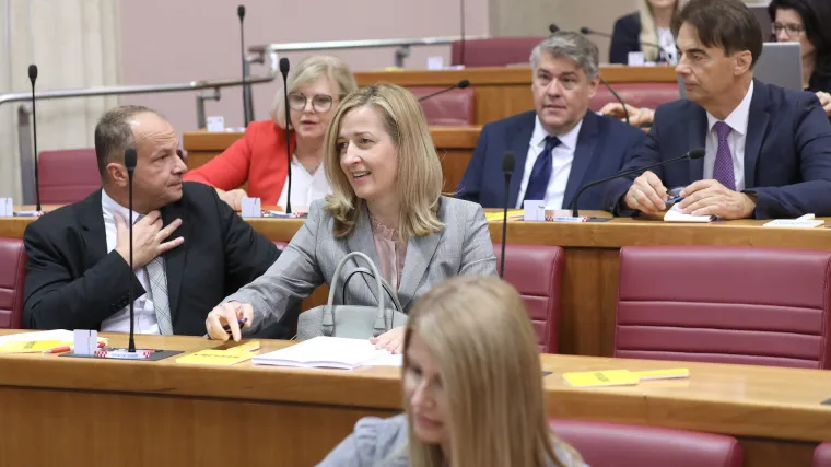 Prijedlog novog zakona podijelio zastupnike: 'Nigdje na svijetu ne postoji zakon o turizmu, a Hrvatska ga uvodi'