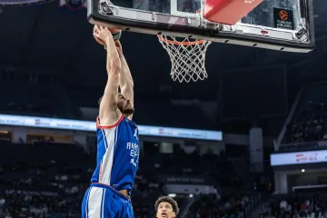 Žižićev Efes slavio, Barcelona uz Real ostala jedina stopostotna