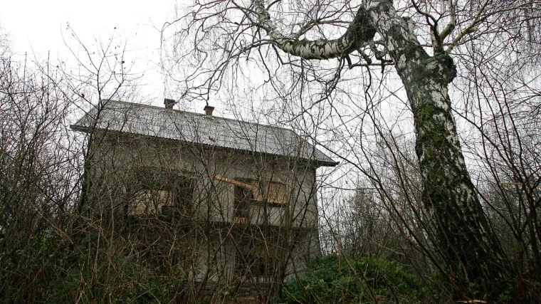 Ukleta kuća u Hrvatskoj utjeruje strah u kosti ljudima: Duh djevojčice koja se utopila navodno su 'ulovile' i kamere Googlea