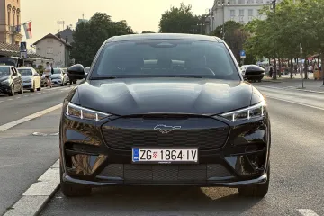Vozili smo Ford Mustang na struju: Iako je električan i tih, ovaj auto i dalje utjelovljuje čistu snagu legendarnog prethodnika