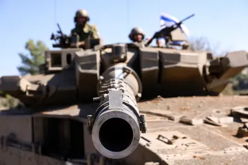 SAD savjetuje svojim državljanima da ne putuju u Irak; Izraelski tenk slučajno pogodio položaj u Egiptu