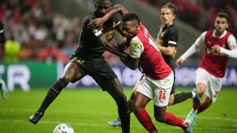 Igrači Brage nakon utakmice nasrnuli na Modrića, spasio ga snažni Rudiger