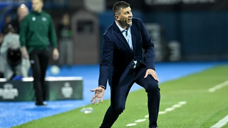 Jakirović: 'Kao da je sve skupa začarano. Nikako se ne možemo izvući, a prelagano je svirao kazneni udarac'