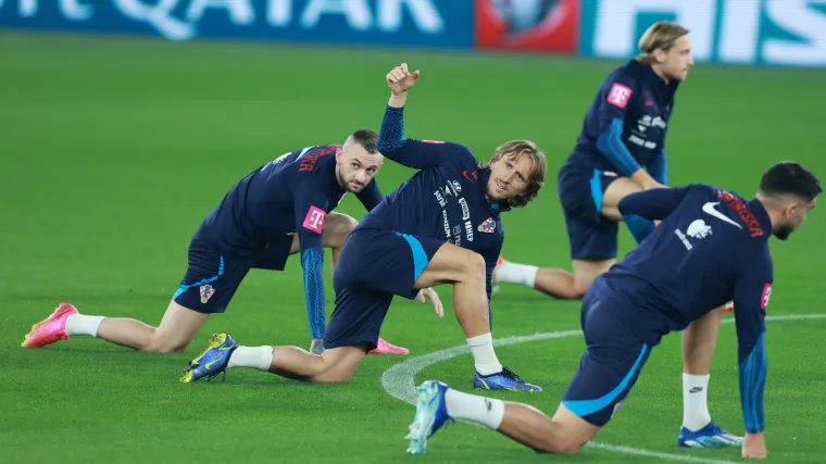 FIFA ljestvica: Vatreni pali za četiri mjesta, na čelu bez promjena