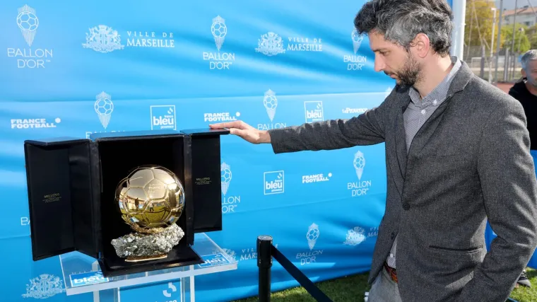 Sada je jasno tko će osvojiti Zlatnu loptu: 'Dobio je poruku da u ponedjeljak navečer bude u Parizu sa svečanim odijelom'