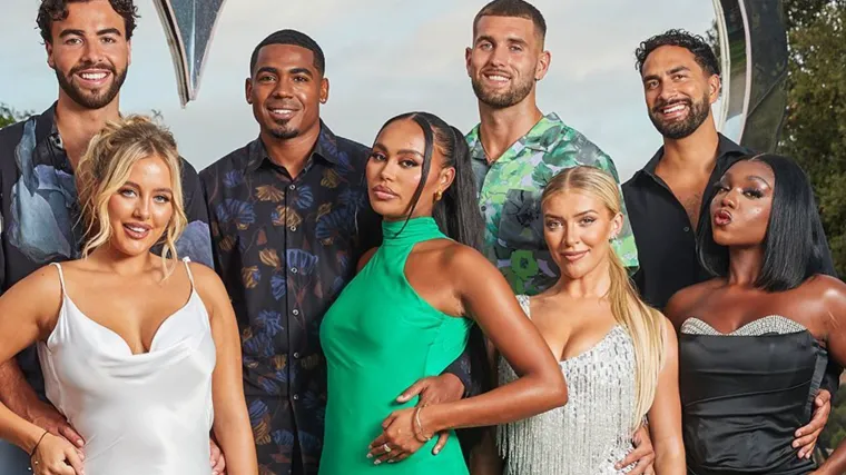 Večeras je veliko finale: Ova četiri para bore se za ogroman novac u kultnom reality showu