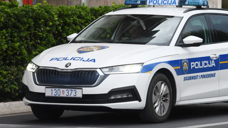 Potukla se trojica muškaraca u kafiću: Jedan teže ozlijeđen, drugi slabije, treći u pritvoru