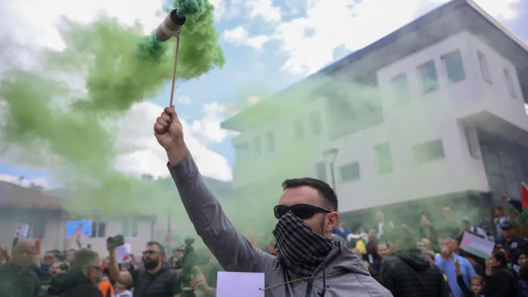 Nitko ne vjeruje &scaron;to se događa u BiH, na&scaron;li su novi razlog za sukobe: 'Znamo &scaron;to znači kad se nema &scaron;to jesti, kad se ubijaju djeca...'