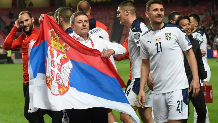 Srbi pro&scaron;li jo&scaron; lo&scaron;ije od nas: UEFA im prazni tribine u odlučujućoj utakmici, a niti novčana kazna nije mala