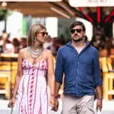 Modni odabir para sa &scaron;pice posebno nam se svidio: Romantika susreće ljetnu klasiku