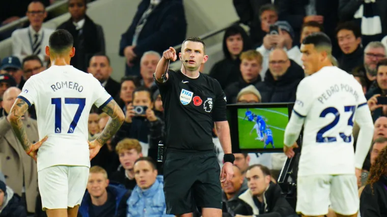 Kontroverze oko VAR tehnogolgije, nakon ludnice u Engleskoj trenerima prekipjelo: 'Ne volim kazali&scaron;te dok čekamo'