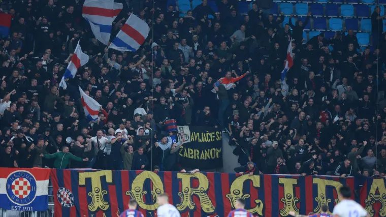 Nakon utakmice procurile fotografije &scaron;to su navijači Hajduka napravili na najmodernijem stadionu u Hrvatskoj