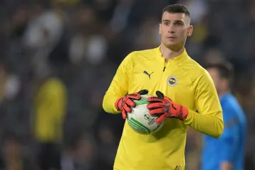 U okršaju hrvatskih vratara Sluga bolji od Livakovića