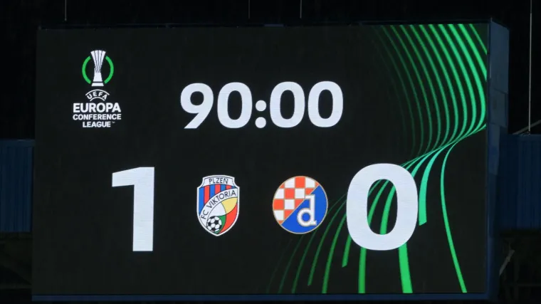 Navijači Plavih 'udarili' po Jakiroviću, ali i sucima: 'Dinamo doslovce pokraden. Nevjerojatna blamaža'