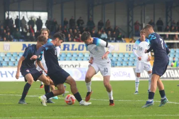 Hrvatska je već ranije osigurala plasman dalje, a onda je u posljednjem nastupu teško poražena od Engleza