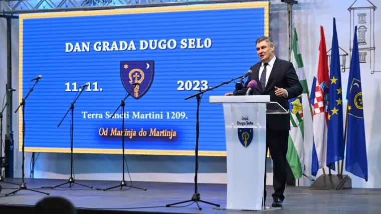 'S obzirom da premijer ima tako velik utjecaj u Bruxellesu, neka pomogne ljudima koji su zatvoreni u Grčkoj'