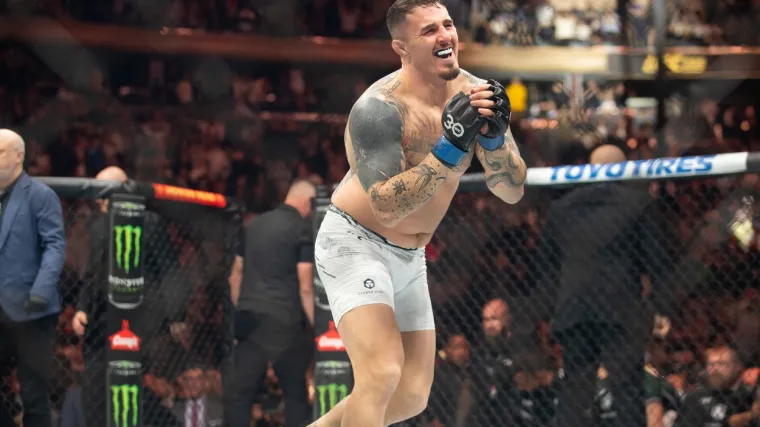 Čudesni Brazilac novi je prvak poluteške kategorije: Britanac osvojio privremeni pojas u meču koji je zamijenio Miočića