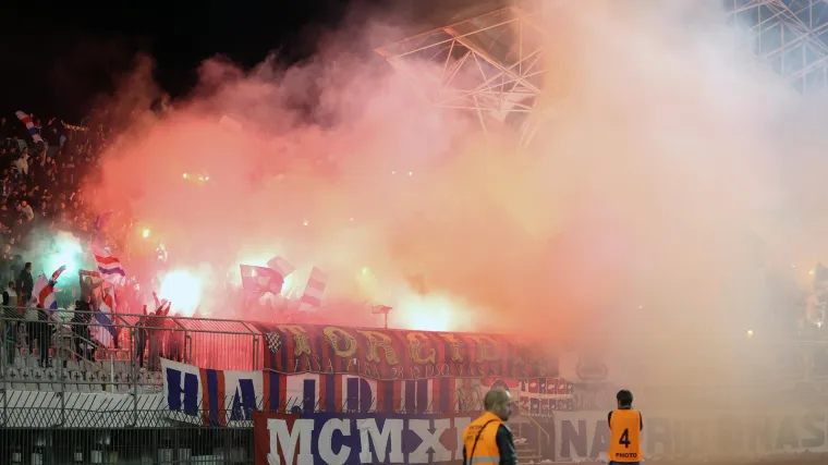 Hajduku zbog navijača nove žestoke kazne HNS-a, disciplinski sudac kaznio jo&scaron; tri kluba