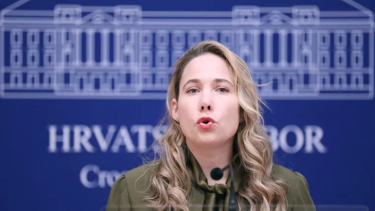 Selak Raspudić o SDSS-ovoj odluci da neće baciti vijenac u Dunav: 'Pretvaranje samih sebe u žrtve vrijeđa sve građane Hrvatske'