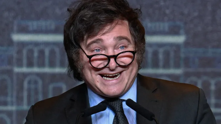 Psuje, na skupove dolazio s motornom pilom, zovu ga luđakom: Tko je novi radikalni argentinski predsjednik?