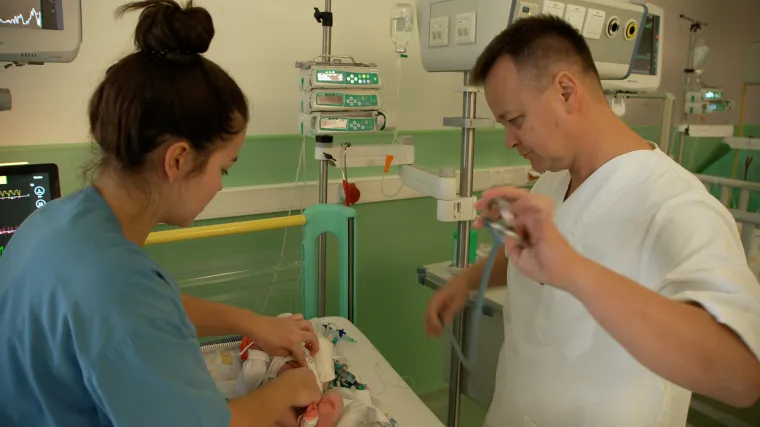 Samo jedan vaš poziv njima može značiti lakši udisaj: Pomozite u nabavi sofisticiranog respiratora za Klaićevu!