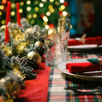 Kako dekorirati stol za blagdane? Imamo nekoliko sjajnih ideja