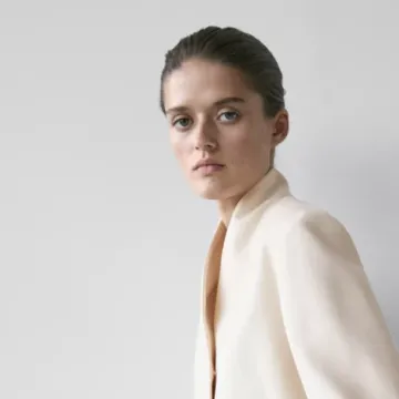 Blejzeri s povi&scaron;enim ovratnikom najveći su modni hit nove sezone