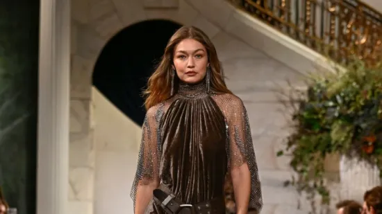 Gigi Hadid otvorila spektakl Ralpha Laurena u New Yorku: Jesen će biti u znaku romantike