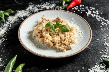 Kremasti klasik iz tave: Rižoto s piletinom koji uvijek uspijeva