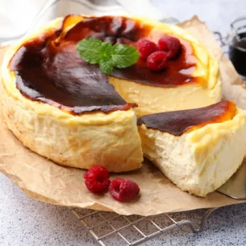 Idealan desert za Uskrs: Priča o baskijskoj torti od sira i recept koji je osvojio svijet