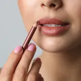 Nezaobilazan korak do savr&scaron;enih usana: Vodič kroz najbolje drogerijske olovke