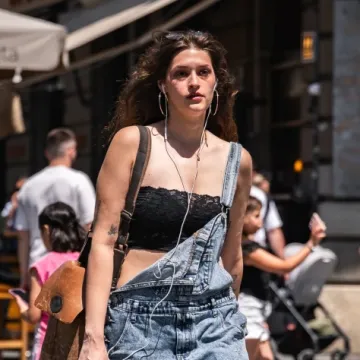 Dvije djevojke, dva lica mode: Grunge 90-ih i romantična elegancija na &scaron;pici