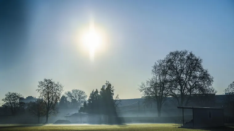 Danas prolazno stabilnije vrijeme: I dalje hladno, a ujutro i prijepodne oblačno na kopnu
