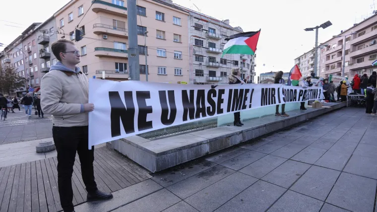 U Zagrebu mirni skup za Palestinu! Traže &scaron;to hitnije zaustavljanje zločina u 'zemlji mira koja nikada nije doživjela mir'