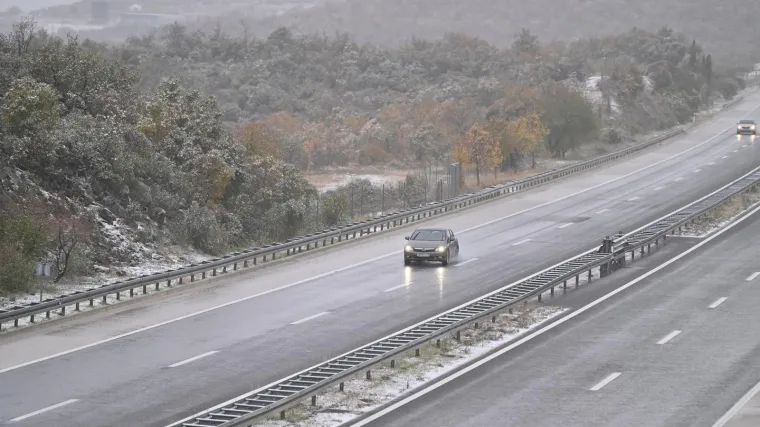 Danas temperature debelo u plusu, ali za vikend osjetno hladnije. Očekuje se snijeg i u nizinama