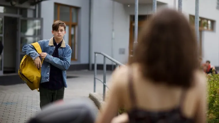 &Scaron;to biste učinili kada biste saznali da je va&scaron; tata gay? Tinejdžeru Adamu život se pretvorio u kaos