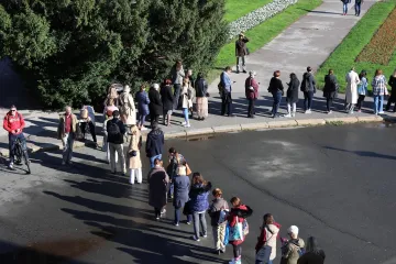 'Nikli' su Orašari ispred zagrebačkog HNK: Pogledajte zašto su posljednjih godina neizostavni ukrasi Božića