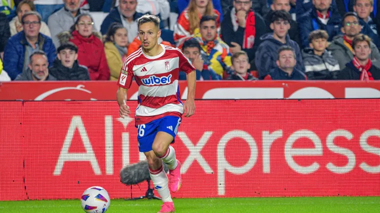 Bayern napravio iznenađujući transfer: Omalenog &Scaron;panjolca platili 15 milijuna eura, ali neće odmah doći