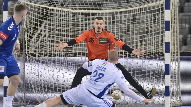 Čudesni Mandić uni&scaron;tio Makedonce s 19 obrana, Zagreb slavio