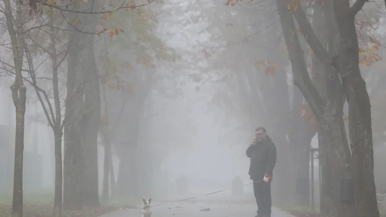 Toplo se obucite: Jutro maglovito i hladno s temperaturama ispod nule, popodne sunčano
